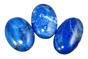 Lapis lazuli – dlaňový kámen se zlatým pyritem | třída AAA – BugsDirect
